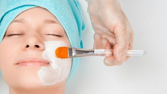Face mask - a popular remedy for skin rejuvenation at home