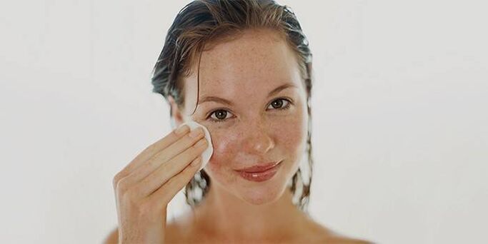 application of oil on facial skin for rejuvenation